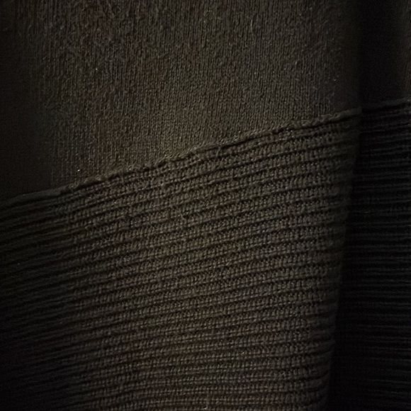 The Limited, Size Small, Sweater Pull Over - Picture 2 of 6